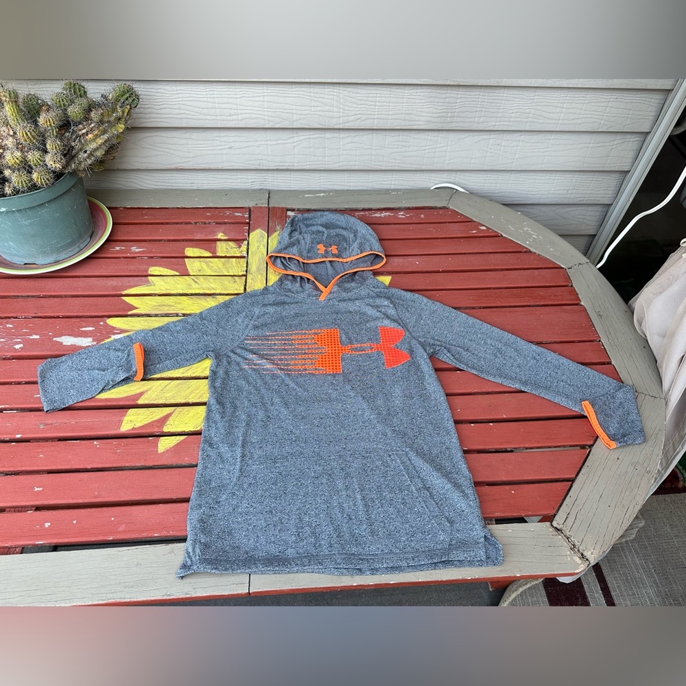 🧡Youth Large under armor heat gear